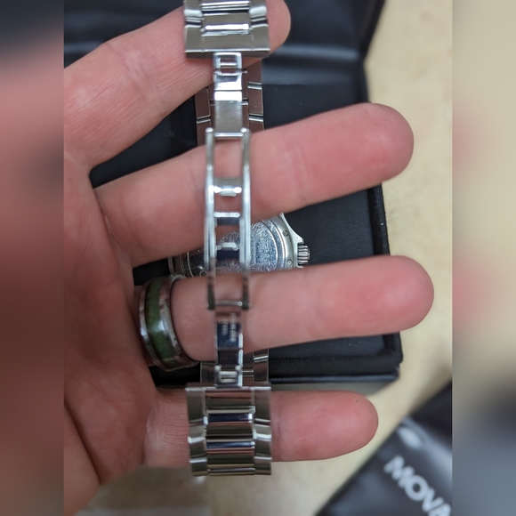 Movado watch - Picture 5 of 6